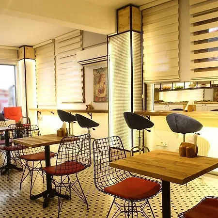 Neva Flats Taksim Hotel