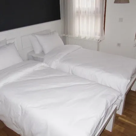 Neva Flats Taksim 3* איסטמבול
